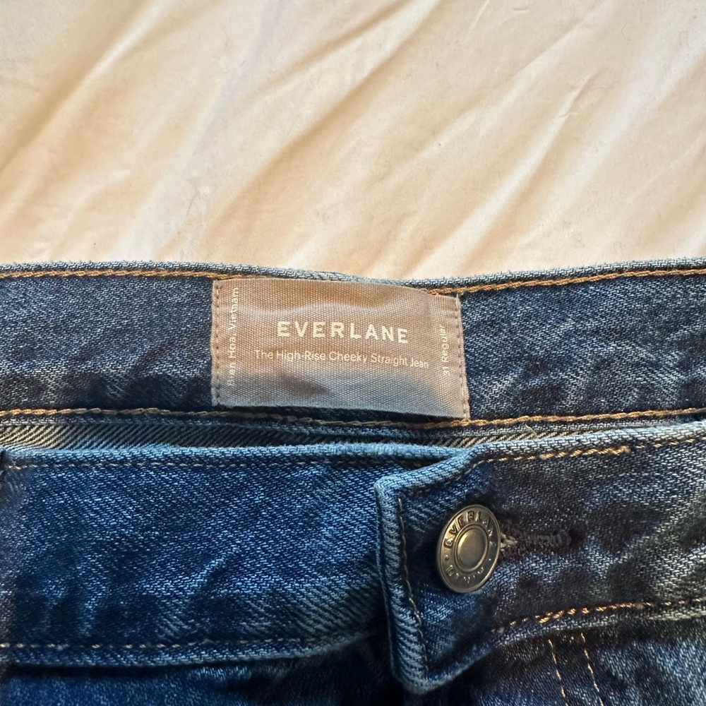 Everlane high rise cheeky button front straight regular jeans size 31